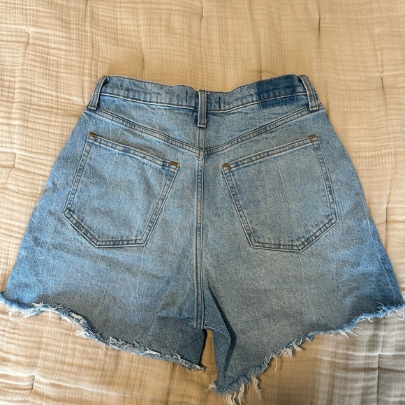 Abercrombie Curve Love High Rise Dad Short - Picture 5 of 7